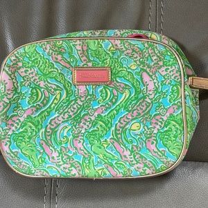 Lilly Pulitzer make up bag